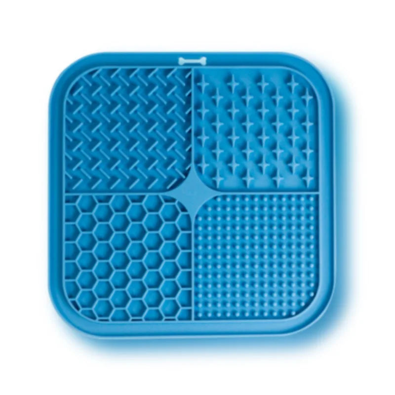 Pet Licking Mat with Suction Cup Slow Feeder Food-Grade Silicone Dog Treat Mat for Anxiety Relief Slow Eating Choking Prevention